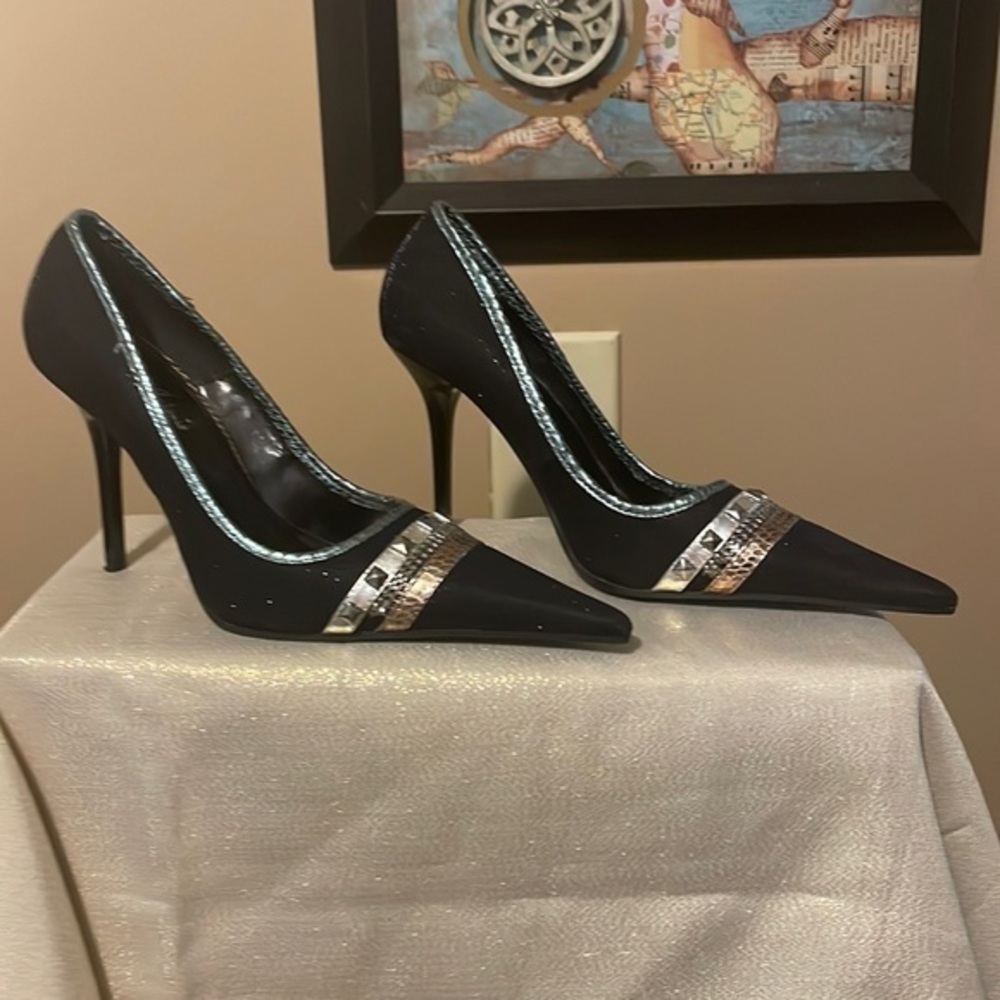 Michael Antonio Heels